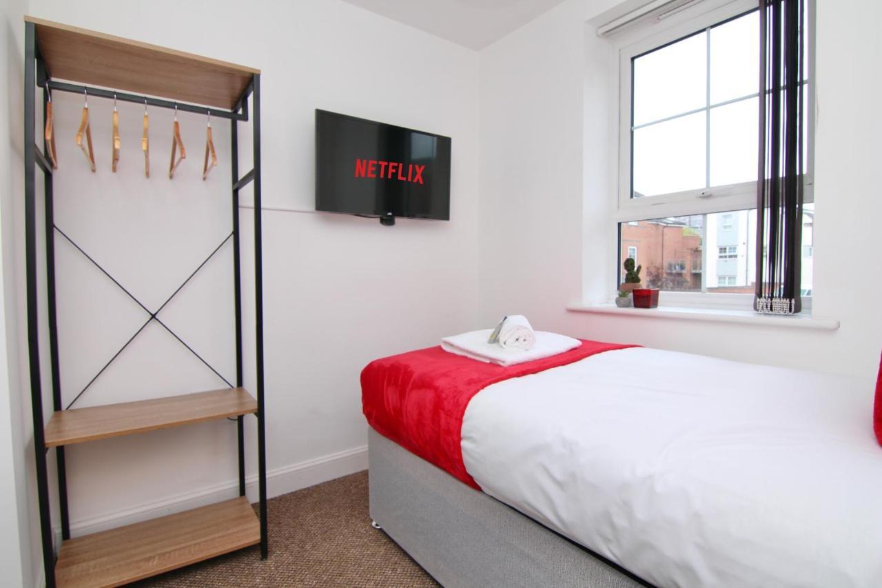 Canalview House - Fully Furnished Coventry City Centre Home المظهر الخارجي الصورة